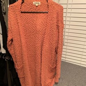 Listicle_popcorn sweater